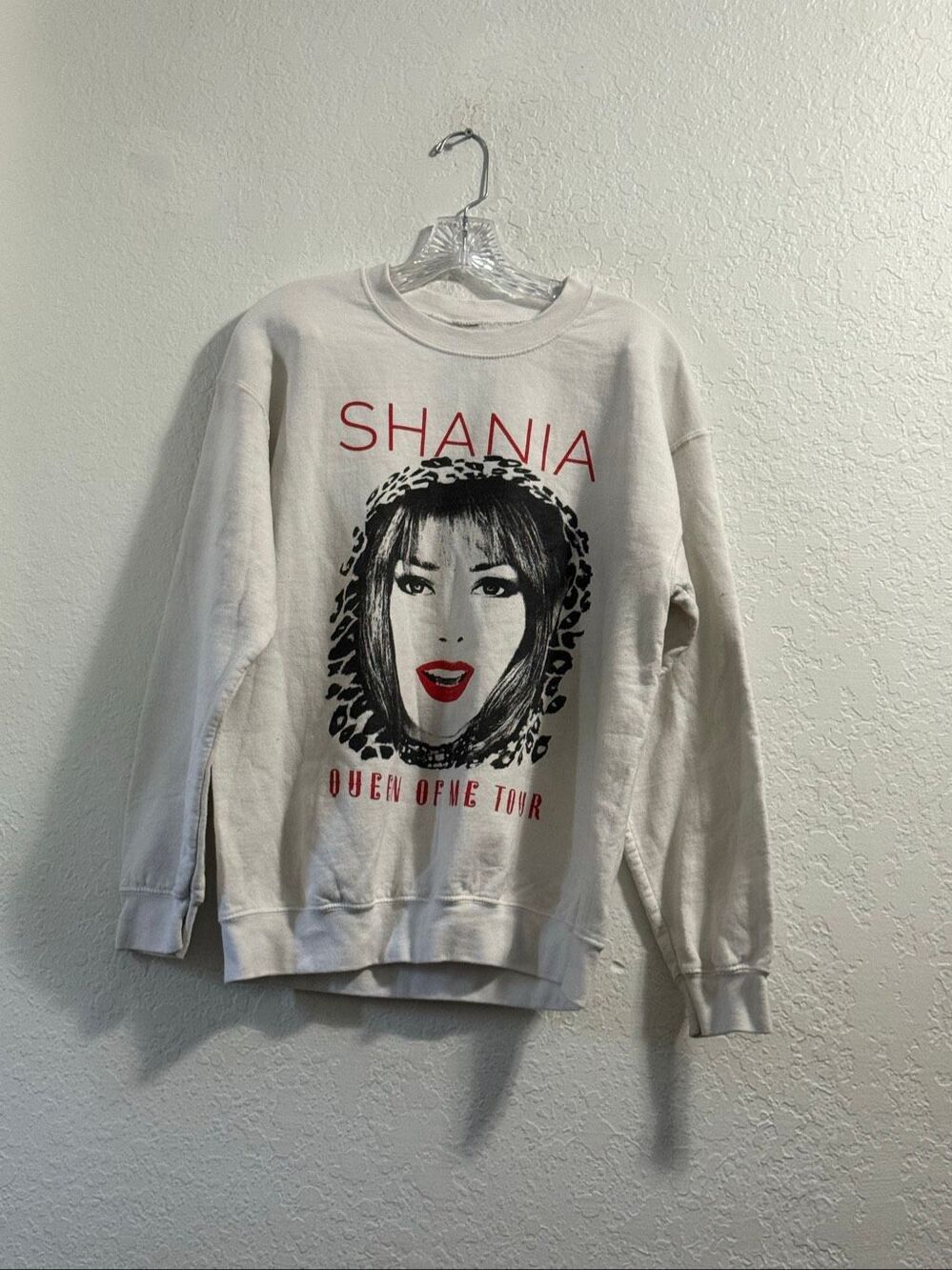 Official  Shania Twain Queen of Me Tour White Sweatshirt M